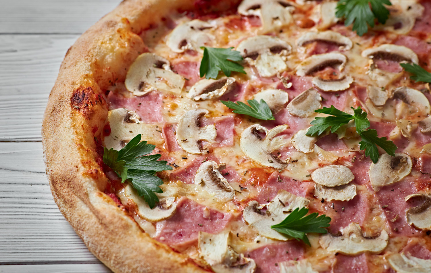 Ветчина и грибы 23 см