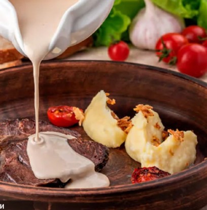 Щёчки телячьи с картофельным пюре