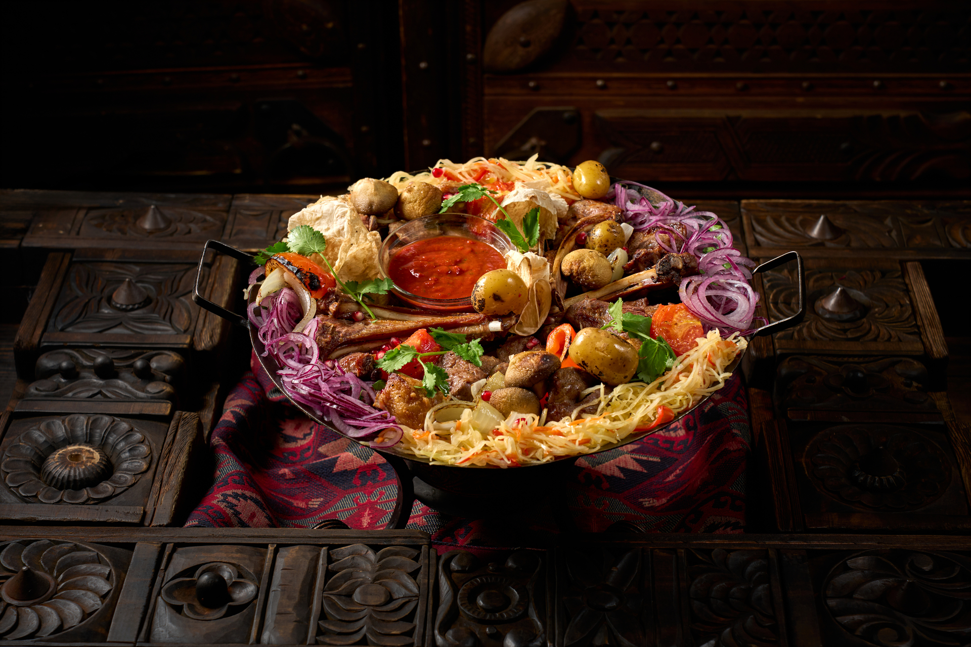 Сет Гора Янардаг на 4 персоны