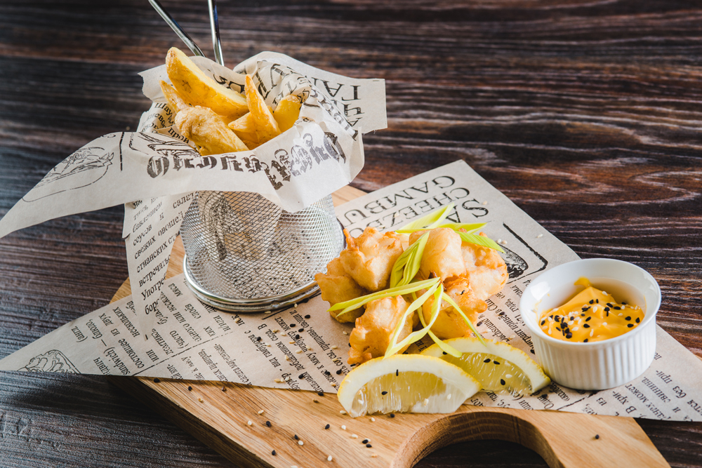 Треска в темпуре с картоф. по-деревенски