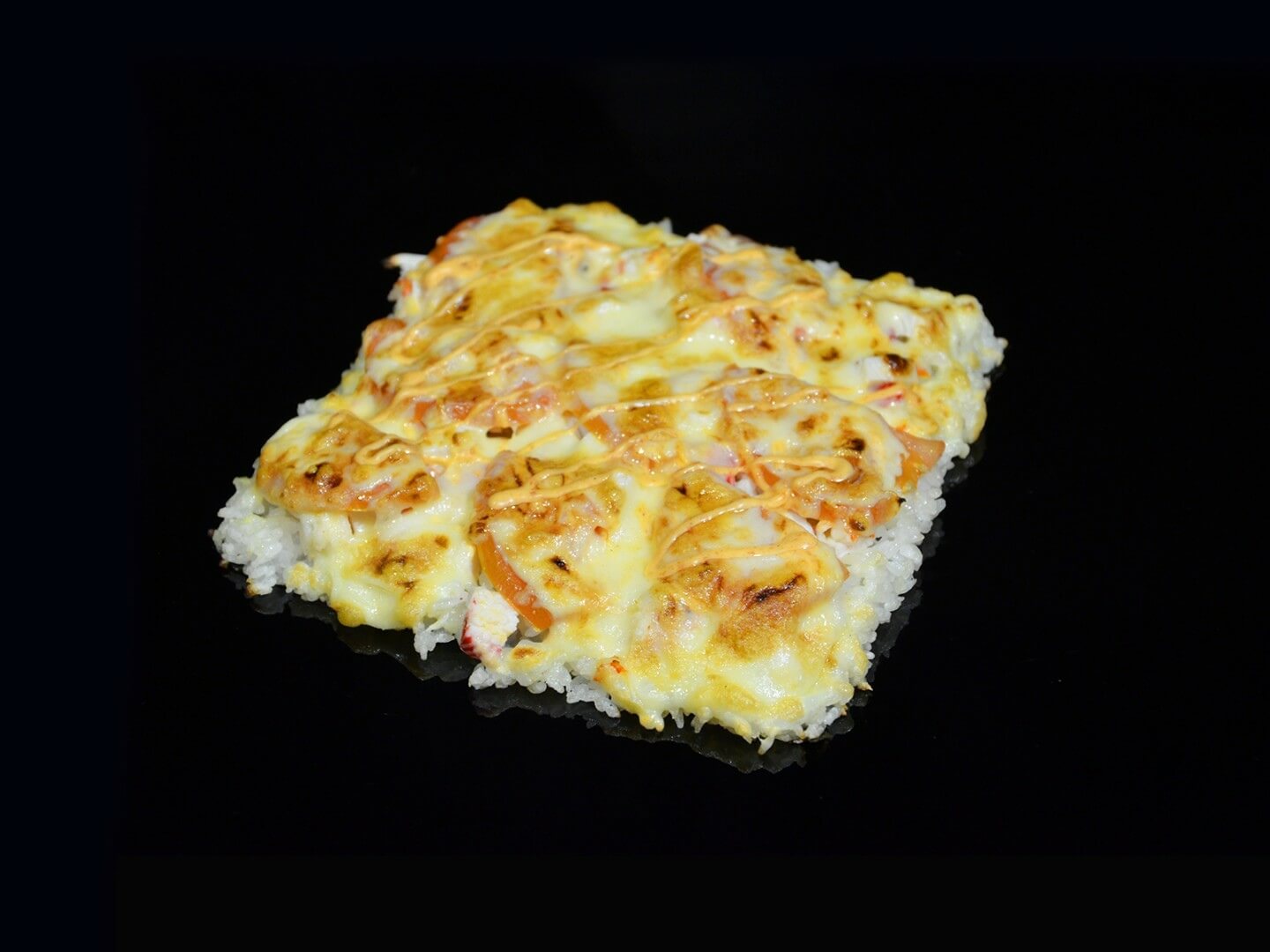 Японская пицца с креветкой и крабом