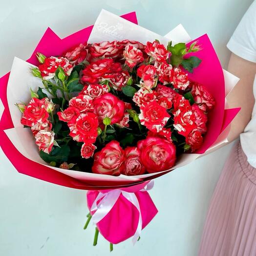 Букет «Пёстрый» из кустовых роз