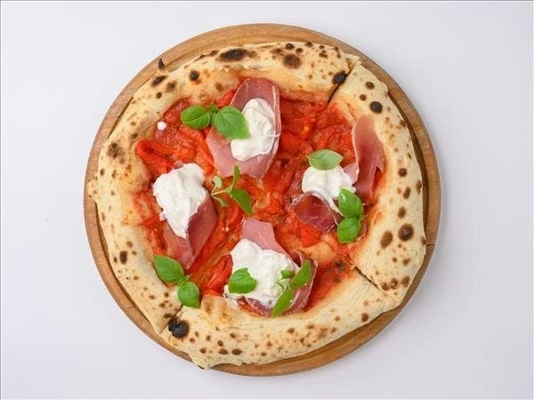 Пицца парма и страчателла