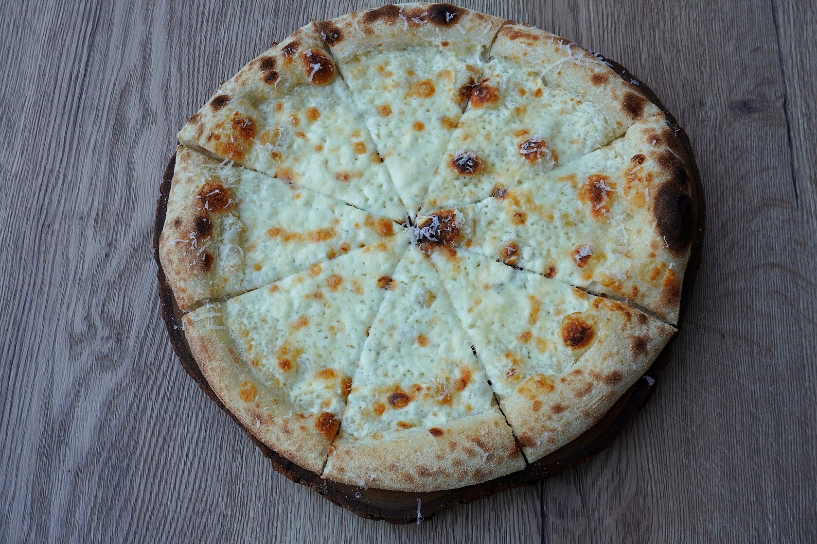 Пицца 3 сыра