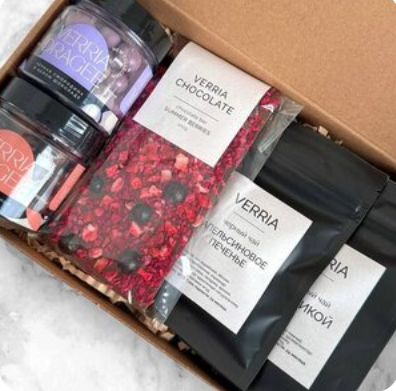 Подарочный бокс M №10