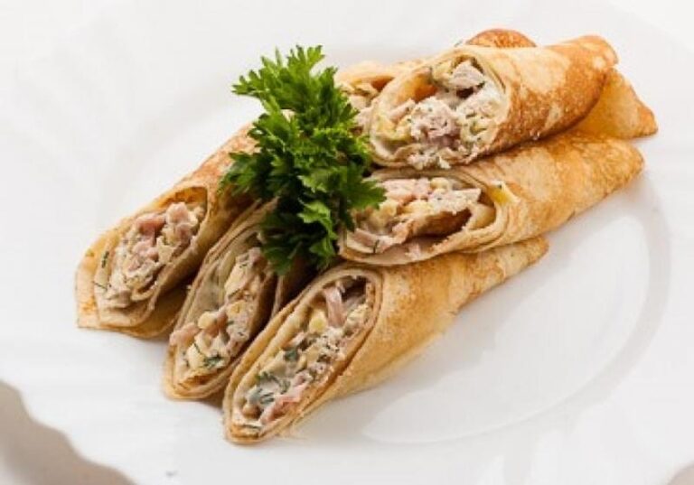 Блинчики с курицей и сыром