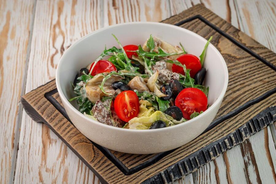 Салат с куриной печенью 240г