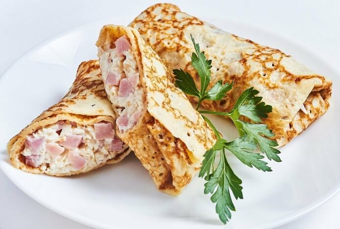Блины с ветчиной и сыром