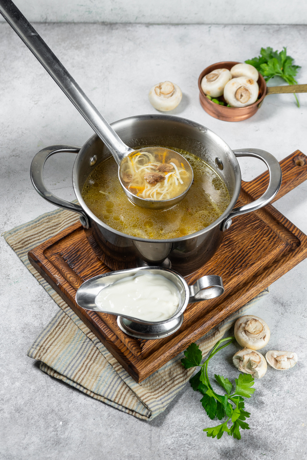 Суп лапша с грибами