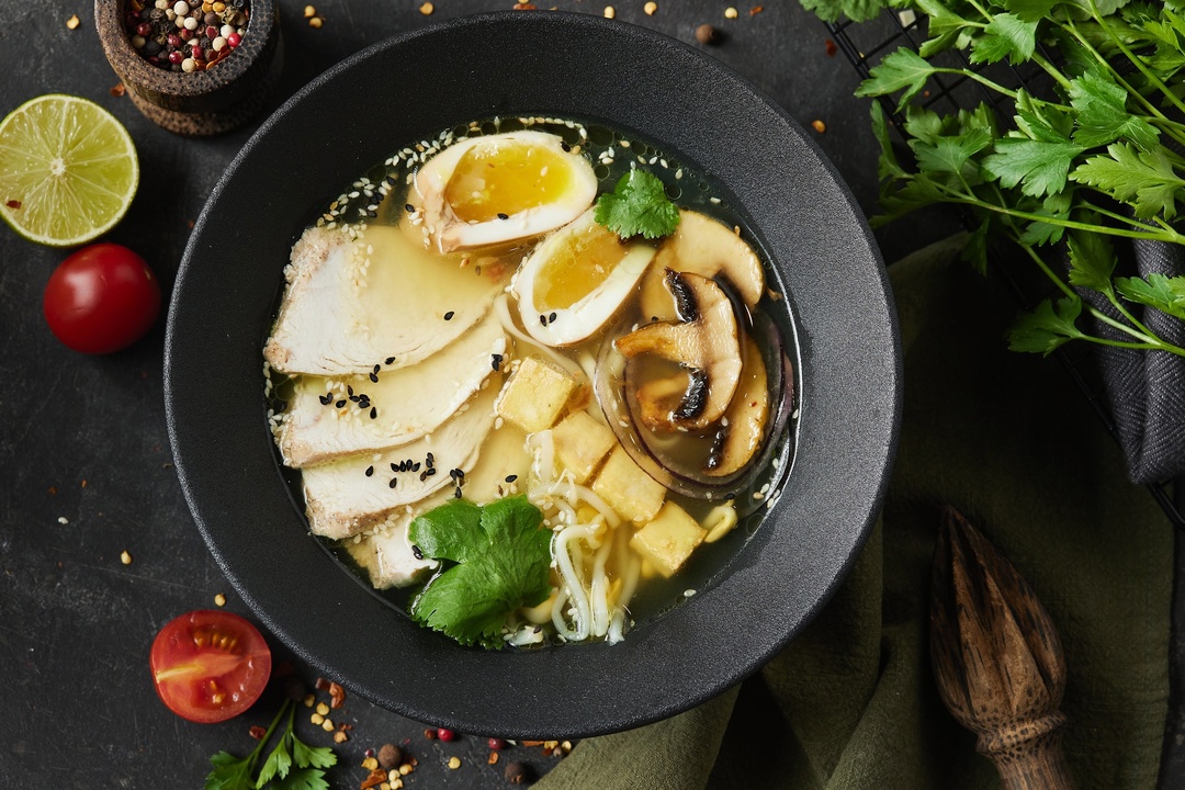 Рамэн с куриной грудкой