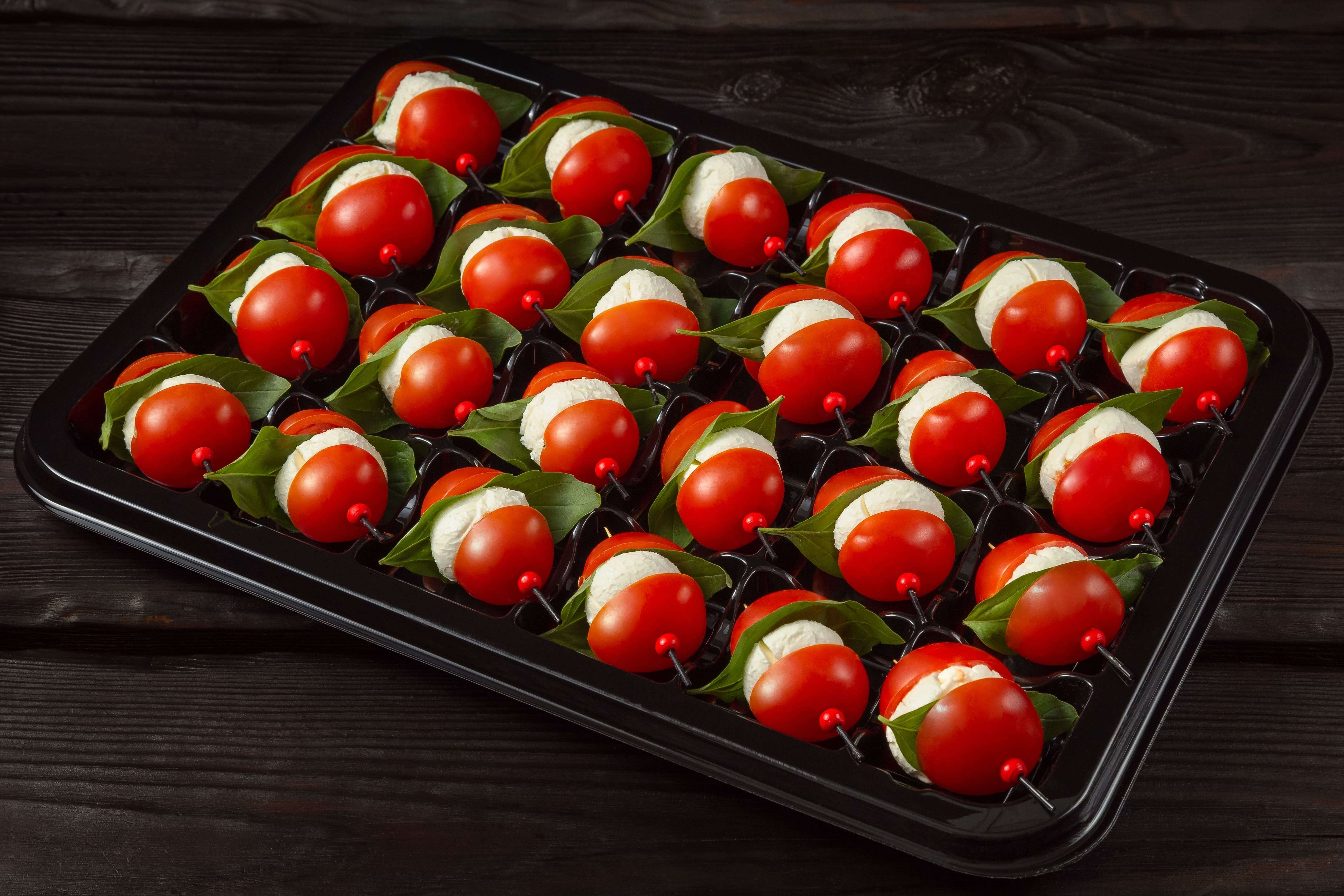 На 4-6 персон канапе капризе