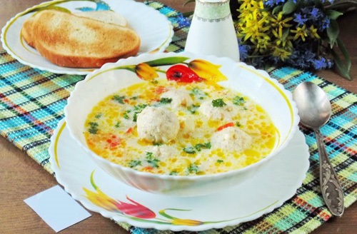 Суп сырный с фрикадельками