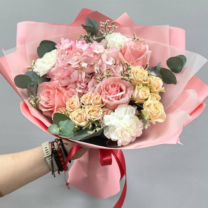 Сборный букет «Розовая нежность»