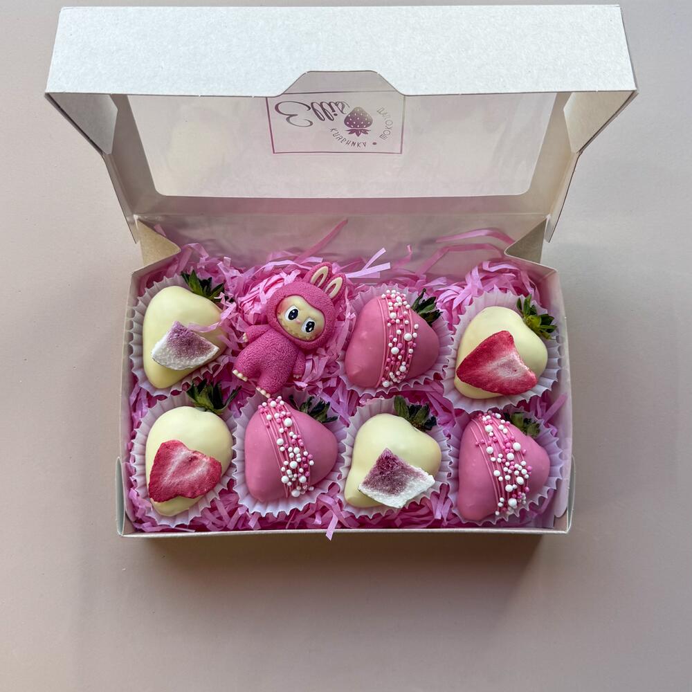 Клубника в шоколаде "Розовый монстрик"