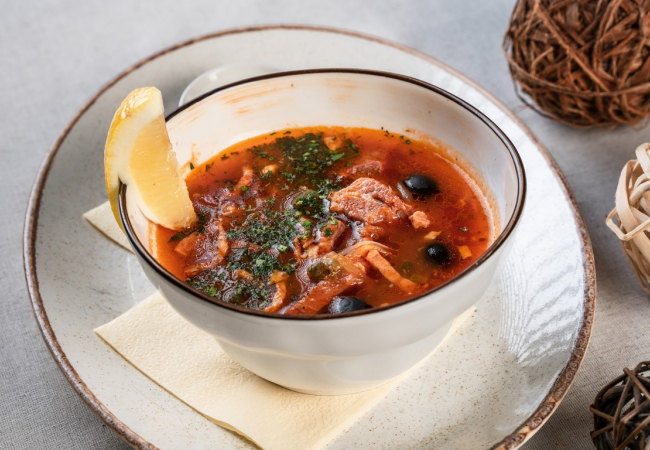 Солянка мясная сборная