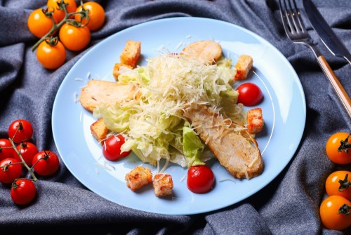 Цезарь с курицей