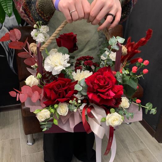 Бордовый ящик