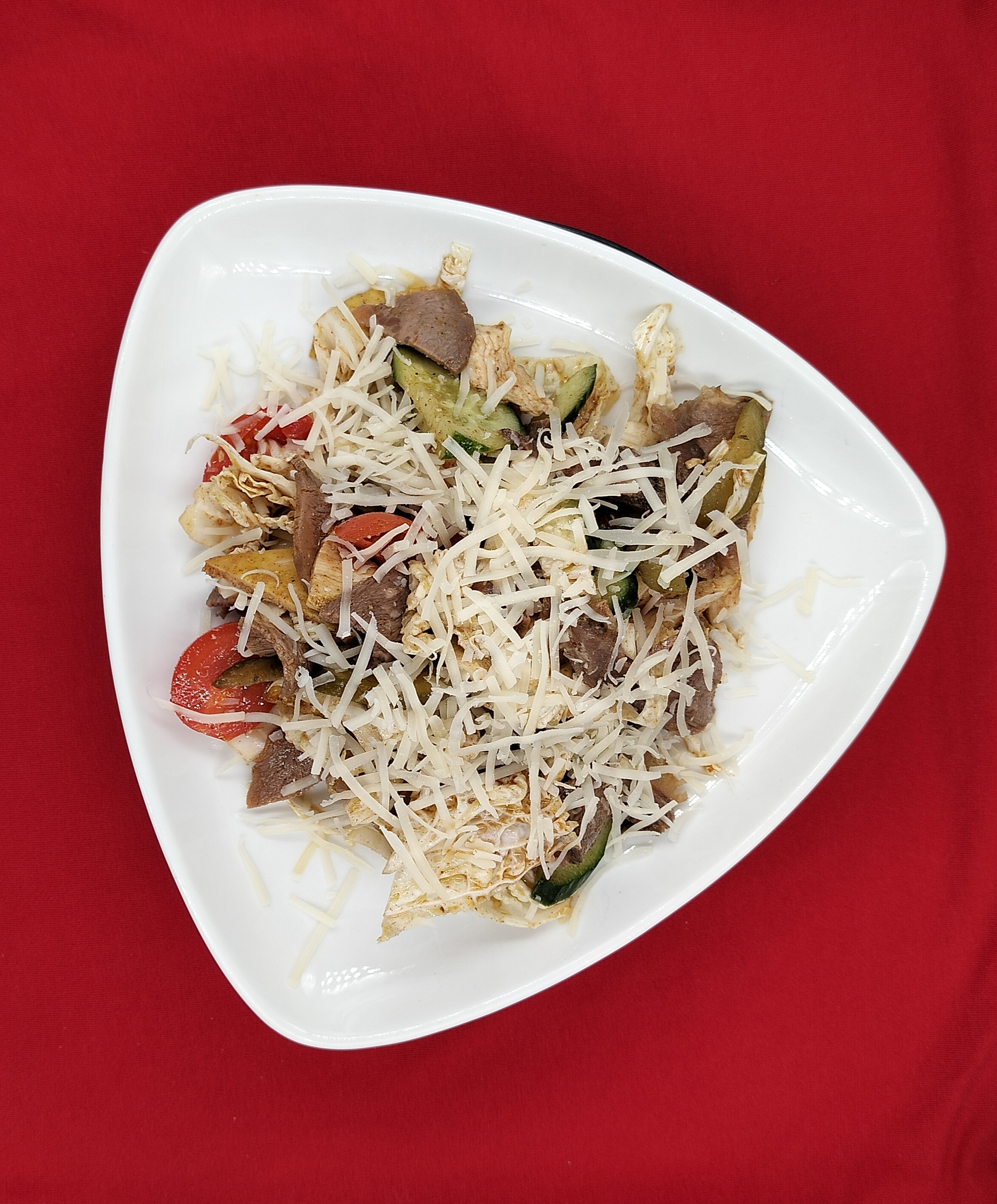 Салат острый с говядиной