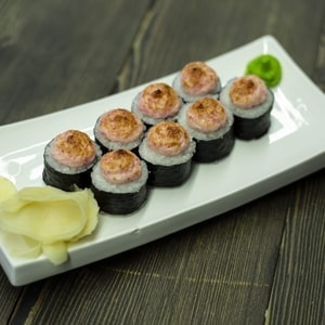 Запеченный ролл с курицей