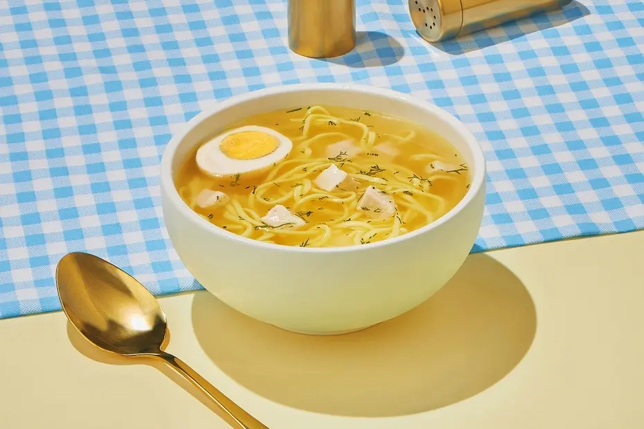Куриный суп с лапшой