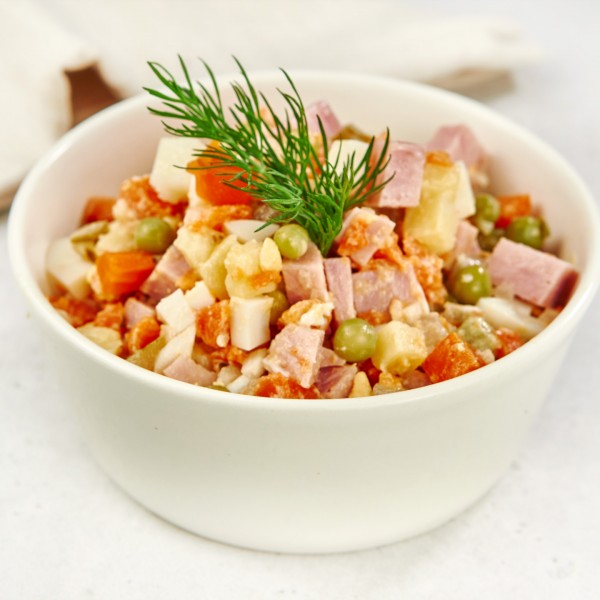 Оливье с ветчиной