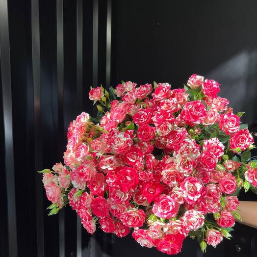 Букет из кустовых роз Фаер Воркс