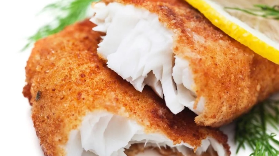 Филе минтая в панировке с соусом тартар