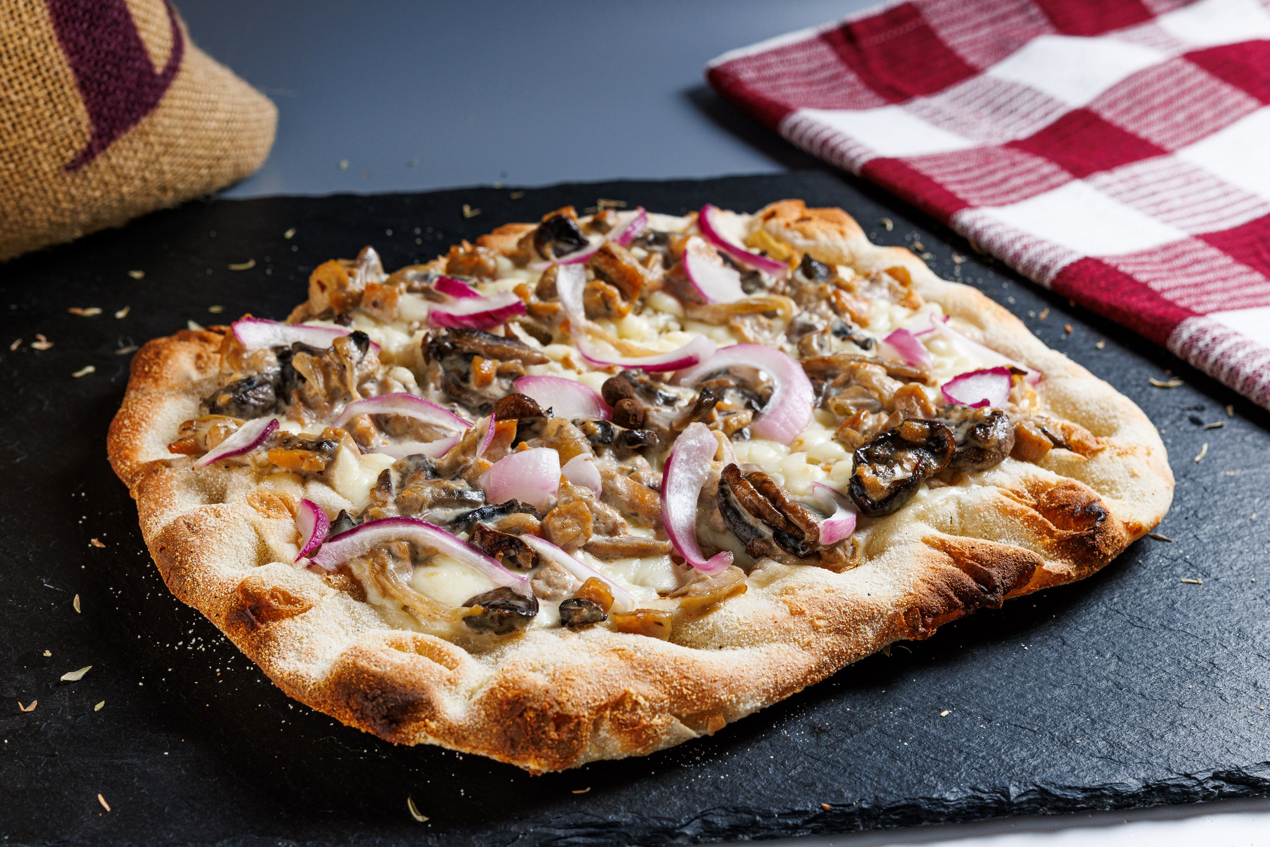 Римская пицца Жюльен