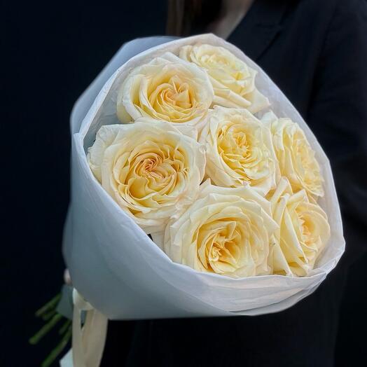 Букет из 7 кремовых пион роз (мб 097)