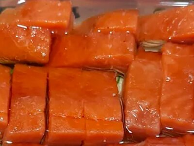 Кубики кеты слабосоленые