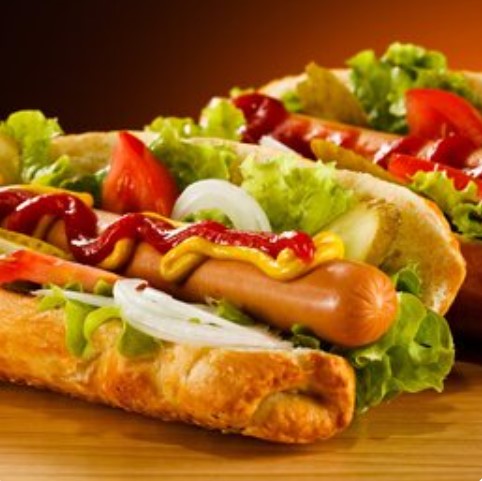 Хот-дог с охотничьими колбасками