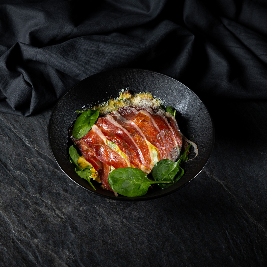 Салат с копченой уткой