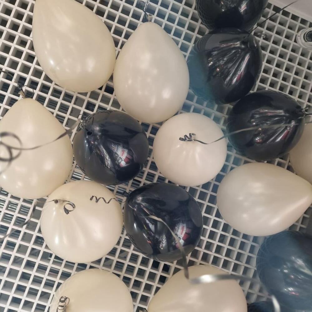 Воздушные шары в потолок