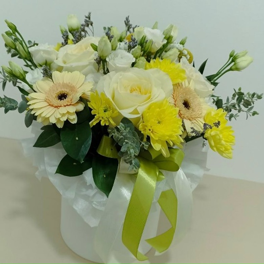 Цветочная композиция «Цветущая милость»