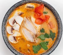 Том ям с курицей