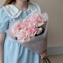 Букет шикарных роз «Как ты красива»