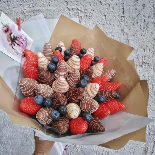 Букет из клубники в шоколаде 36 ягод, 36-61