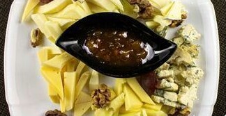 Сырная тарелка