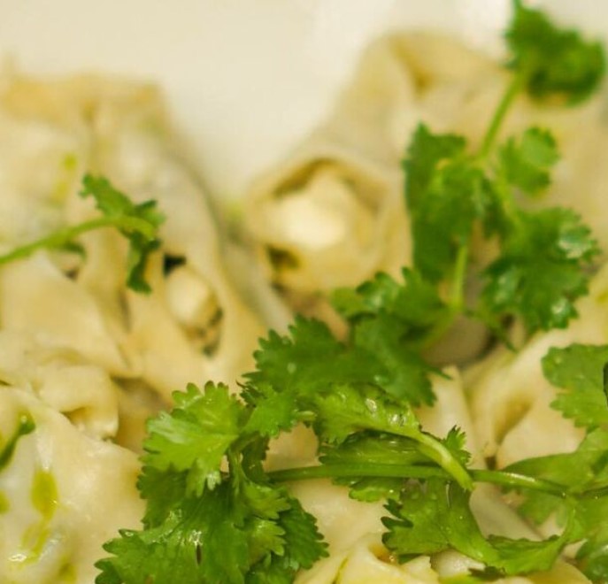 Манты с курой и фетой
