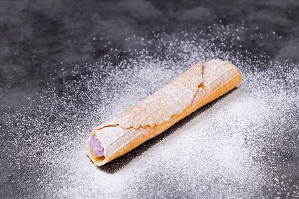 Трубочка с клубничным кремом