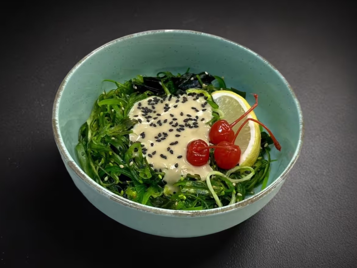 Чука с соусом "Кешью"