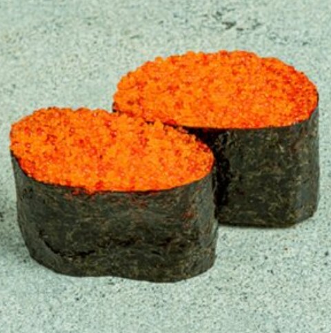 Гункан с икрой летучей рыбы