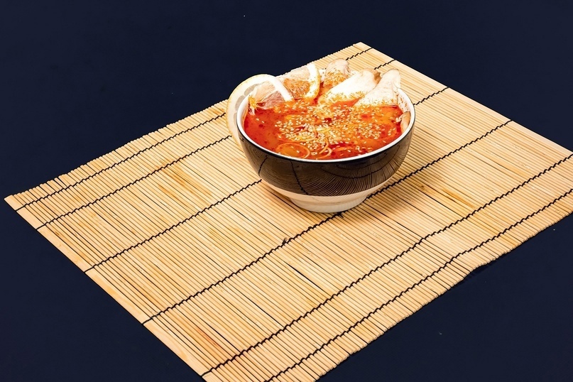 Суп Том Ям с курицей и рисом