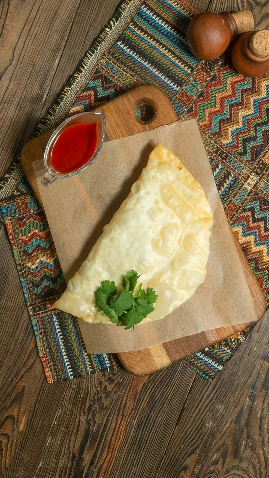 Чебурек со свининой и говядиной/ 1 шт