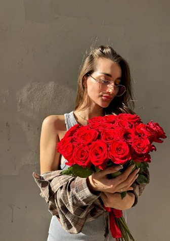 21 роза россия на ленте