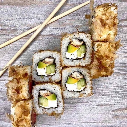 Бонито с угрем 8 шт