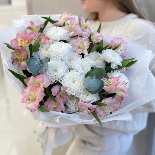 Большой Букет «Утренний кофе» из кустовой хризантемы и альстромерии