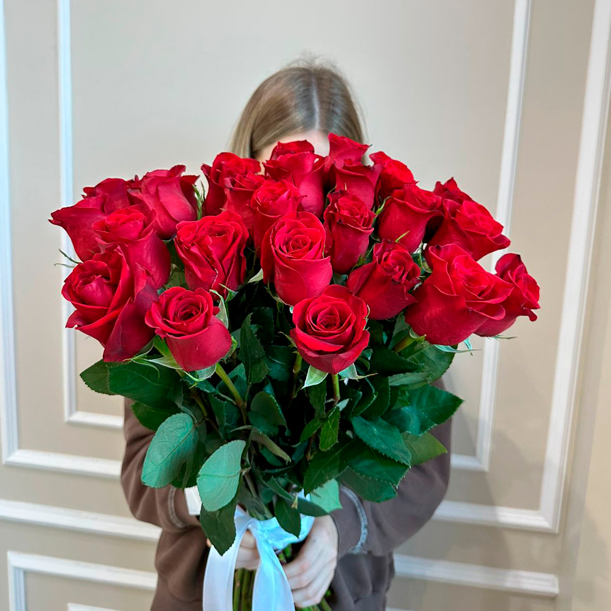 Букет из 25 роз (импорт 60 см) (предзаказ)