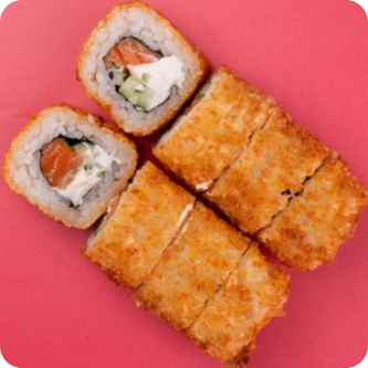 Горячий ролл с лососем 