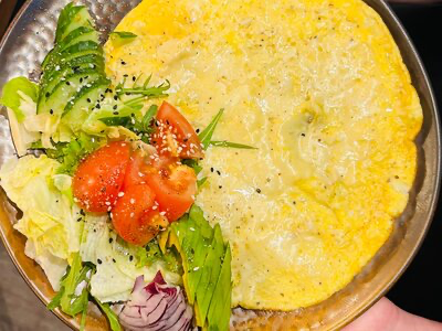 Омлет с овощами и сыром